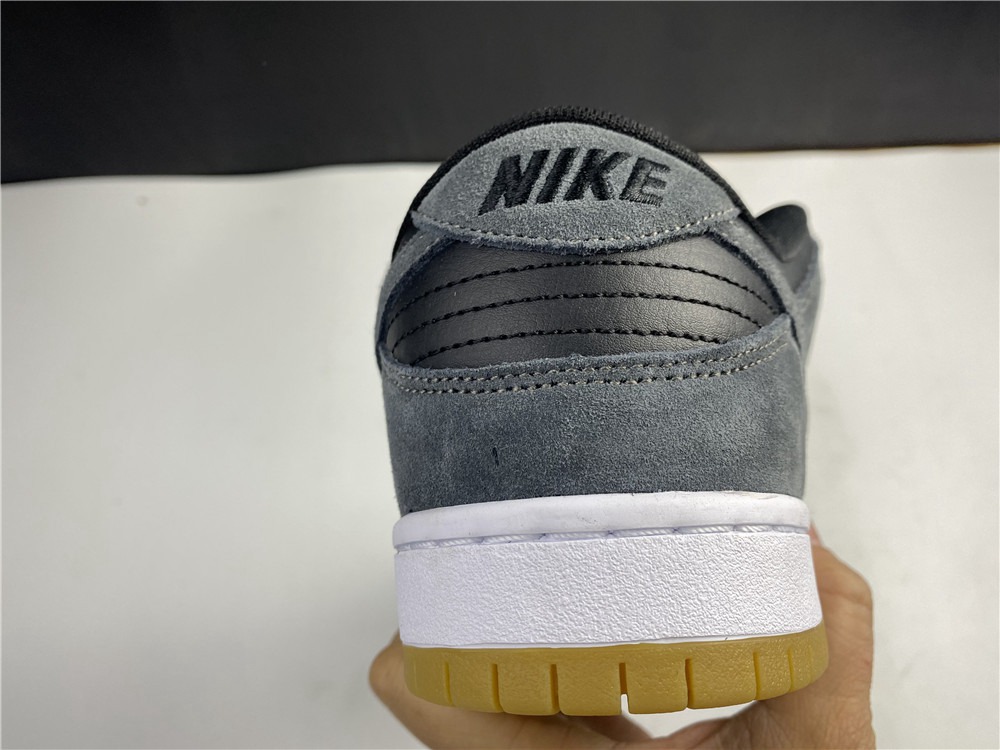 NIKE SB DUNK LOW TRD AR0778-001